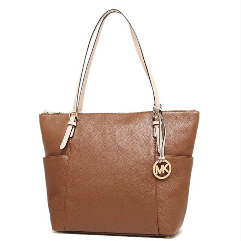 Super cute Michael Kors bag